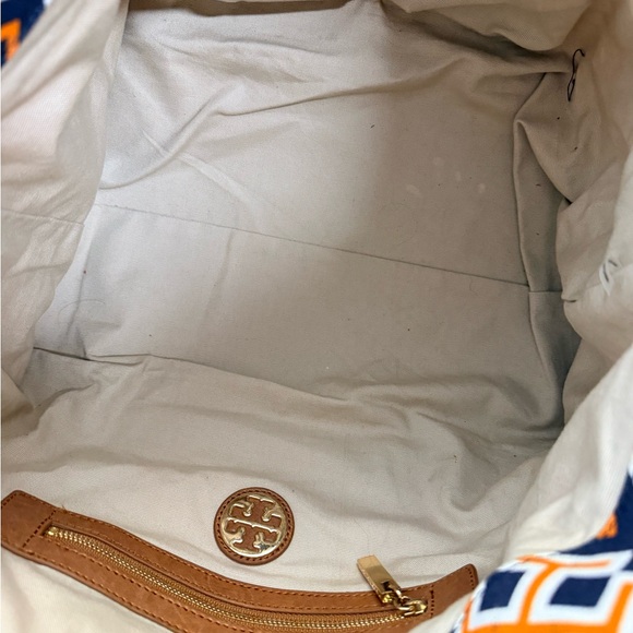 🥳 HOST PICK!!🥳 Tory Burch Diamond Pattern Tote - Brown and Blue - Picture 8 of 9